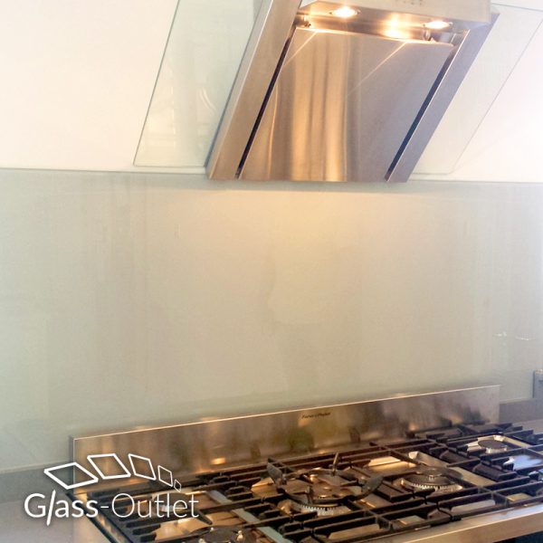 Plain Coloured Toughened Hob Splashback - Image 3